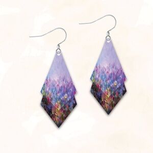Elegant Hypo-allergenic Multicolored Earrings by Illustrated Light 1NTT